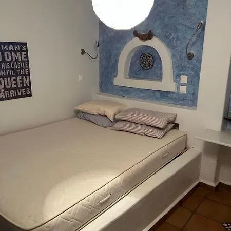House Serifos Town